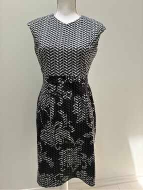 Maggy London Black and White Textured Sheath Dress